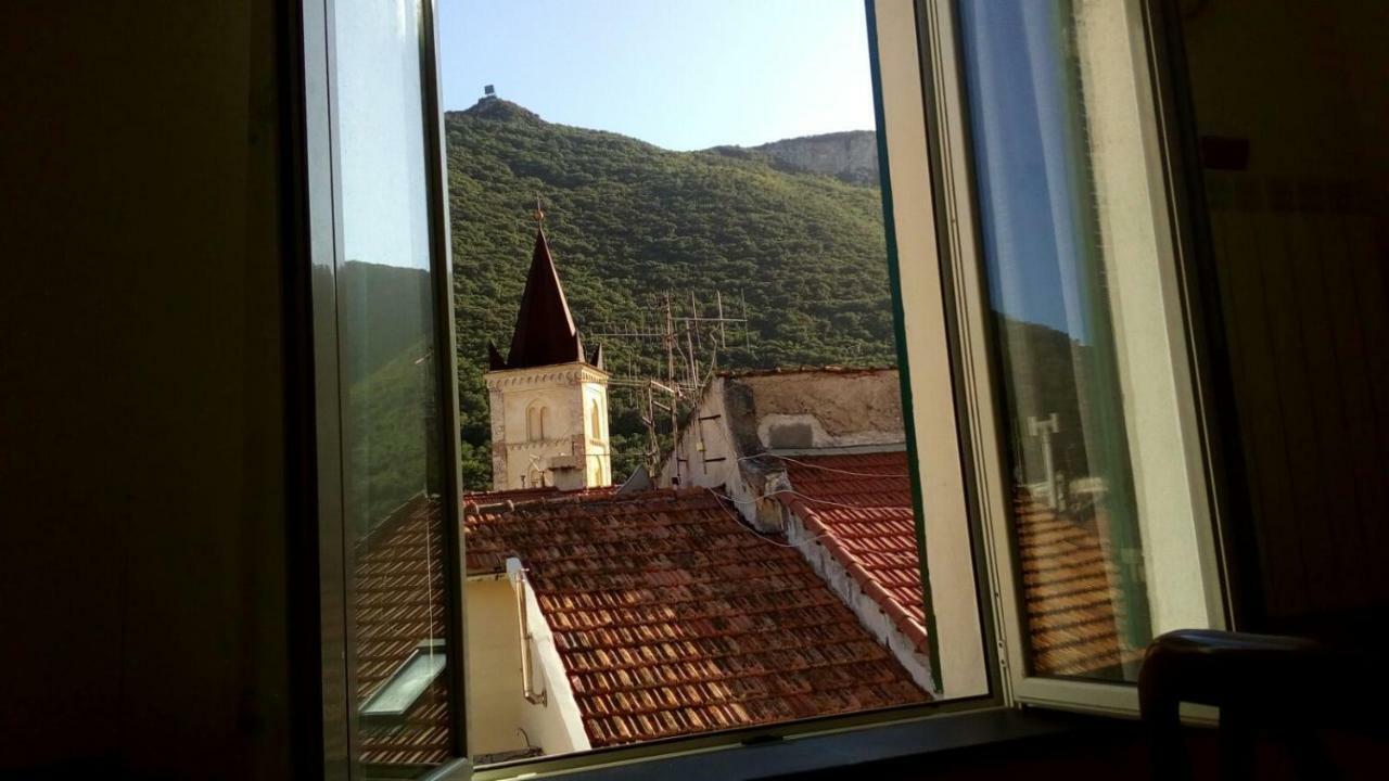 Casa Florine Apartman Finale Ligure Kültér fotó